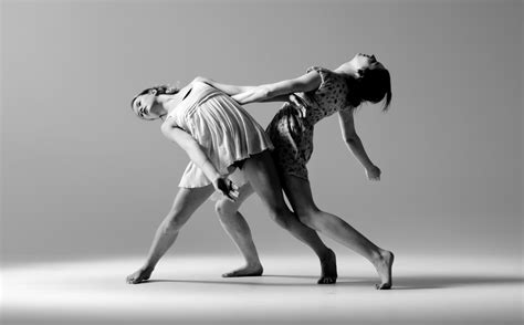 Contemporary Dance | World of Theatre and Art