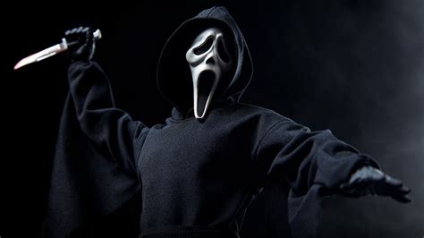 Sideshow Reveals Its SCREAM Ghostface Action Figure - GeeksAndGame