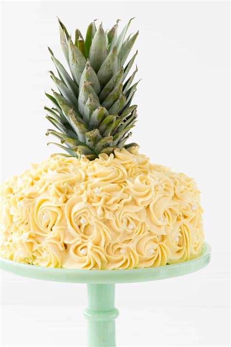 Pineapple Cake {Cake Decorating Tutorial} - Crazy for Crust