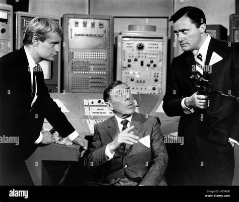 THE MAN FROM U.N.C.L.E., David McCallum, Leo G. Carroll, Robert Vaughn, 1964-68 Stock Photo - Alamy