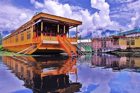 Dal Lake (Srinagar) - 2019 All You Need to Know BEFORE You Go (with ...