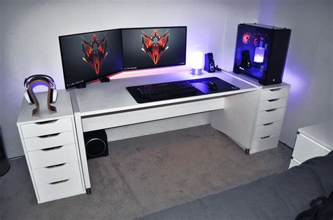 Removed the desks two middle drawers and added more RGB! | Small game ...