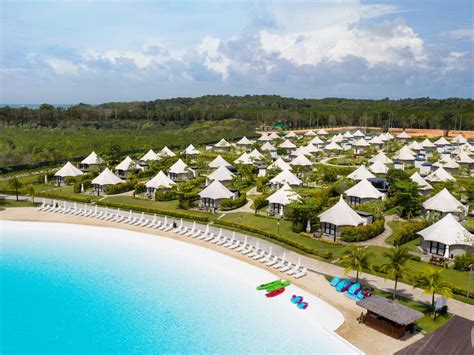 Escape, Unwind and Discover Tropical Paradise at Bintan Resorts