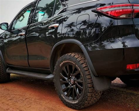 2021 Toyota Fortuner Looks Gorgeous In All-Black Exterior