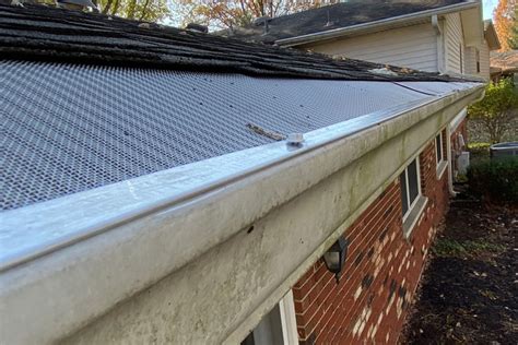 Do It Yourself Gutter Protection / Knock Off! Do It Yourself Gutter Covers - Check spelling or ...