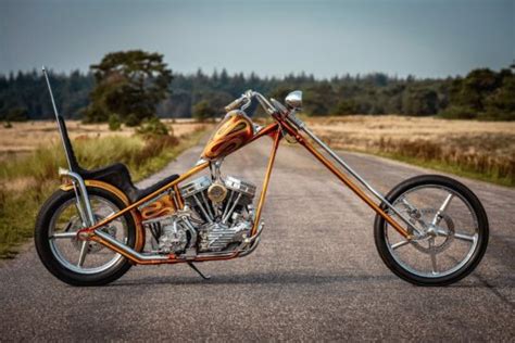 Customized Harley-Davidson Vintage Motorcycles by Thunderbike