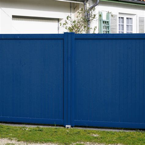 7 Popular Vinyl Fence Colors | The Family Handyman