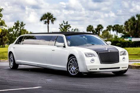 VIP Limo Service: Rolls Royce Phantom Stretch Limo