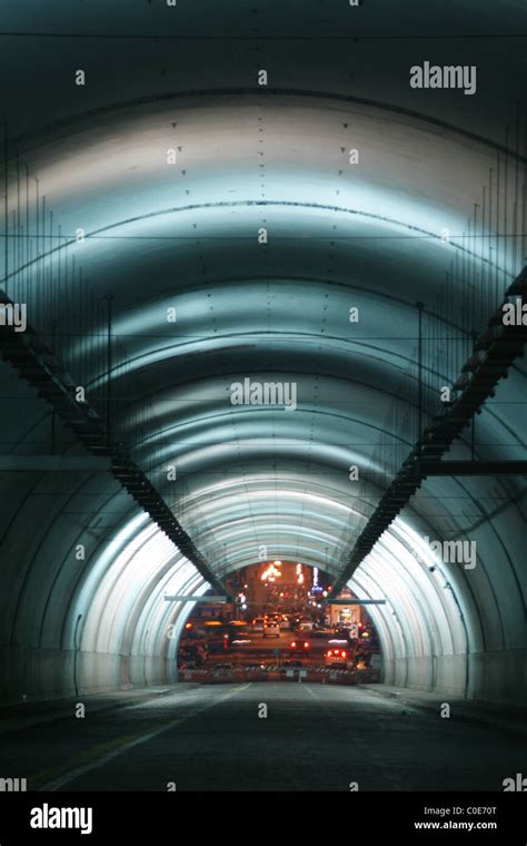 empty tunnel at night Stock Photo - Alamy