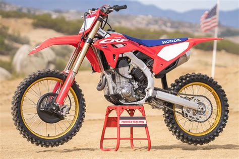 First Impression: 2023 Honda CRF450R - Dirt Bike Test