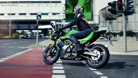 2019 Kawasaki Ninja 125 | Top Speed