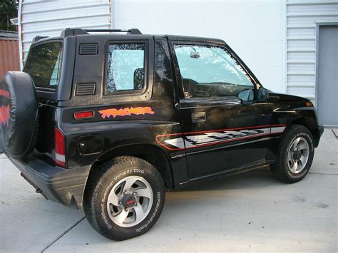 1992 geo tracker 4x4 Outside Nanaimo, Parksville Qualicum Beach - MOBILE