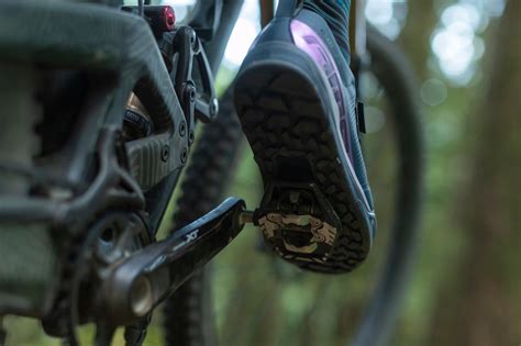 How To Choose The Right Mountain Bike Shoe | RIDE SHIMANO CANADA – Ride Shimano Canada