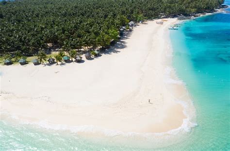 Premium Photo | Tropical beach in the philippines, daku island