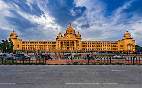 Vidhana Soudha, Bangalore (Karnataka) | Timings, Entry Fees, Photos