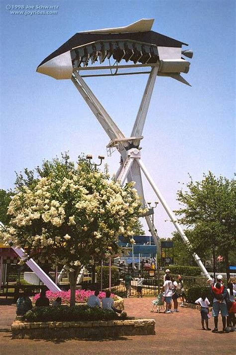 Our AstroWorld back then you are miss | Houston history, Theme parks rides, Amusement park rides