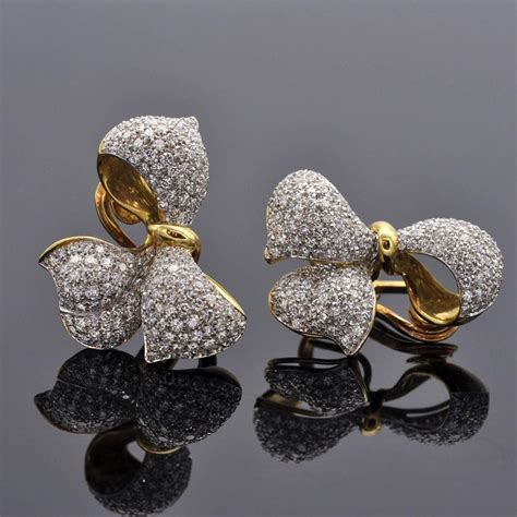 Diamond and Gold Bow Earrings and Ring Set For Sale at 1stDibs