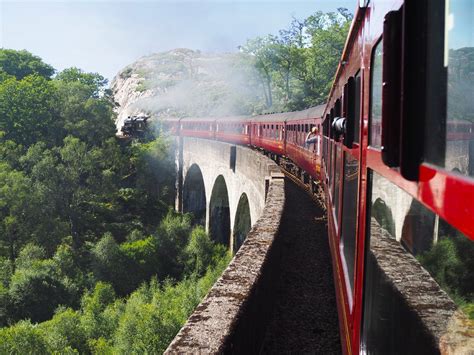 Riding the Harry Potter Train in Scotland Is Just as Epic as It Sounds ...