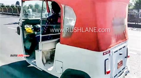 Bajaj RE auto rickshaw CNG BS6 specs leak - Launch soon