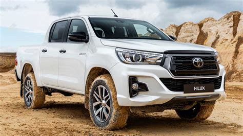 Toyota Hilux ganha série para celebrar vendas em alta na Europa