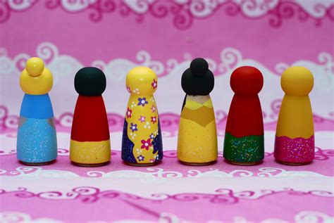 Craft Me This: Wooden Peg Dolls