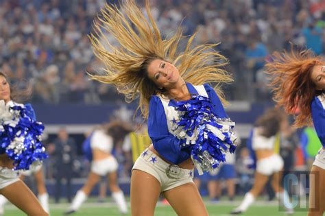 Dallas Cowboys Cheerleaders Photos in high resolution