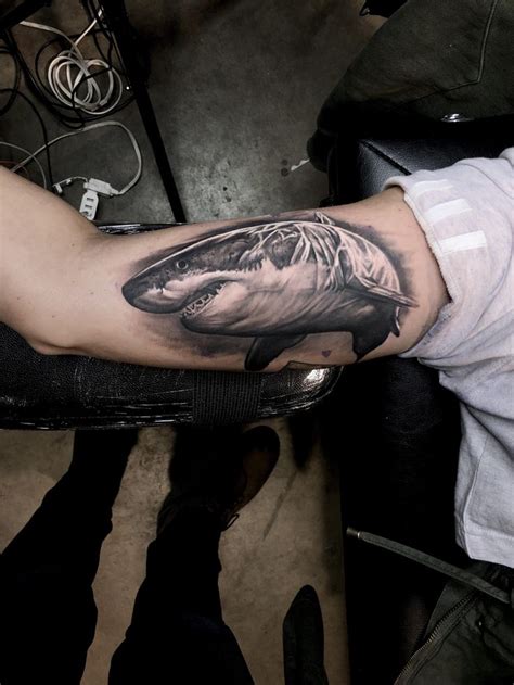 Great white shark tattoo | Shark tattoos, Mens shoulder tattoo, Animal sleeve tattoo