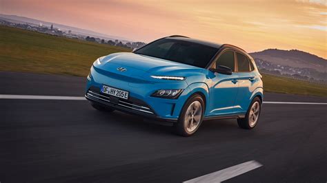 Hyundai Kona Electric 39 kWh (2021-2023) price and specifications - EV ...