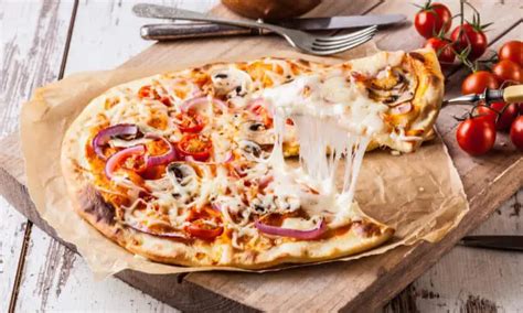 Thin Crust Pizza Calories & Nutrition Facts (Charts)