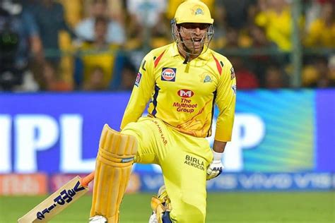 IPL 2020: Watch - MS Dhoni Brings Out The Helicopter Shot As The Crowd Goes Berserk On First Day ...