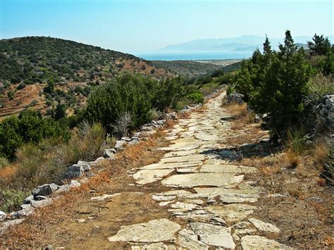 Best Hiking Routes in Paros | LifeThink.Travel