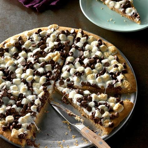 Chocolate Peanut Butter Pizza Recipe: How to Make It