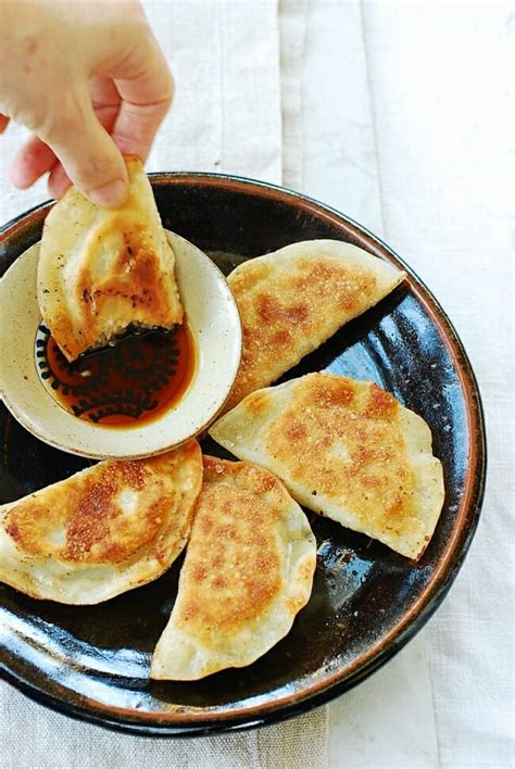 Mandu (Korean Dumplings) - Korean Bapsang