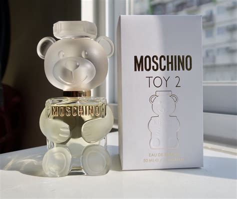 Moschino Toy 2 EDP Review: Playful and sexy