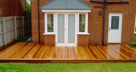 cedar-wood-garden-decking-decking-boards-stockton-darlington-middlesbrough-landscapers - Green ...