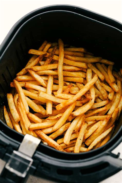 Crispy Air Fryer Frozen French Fries | recipecritic