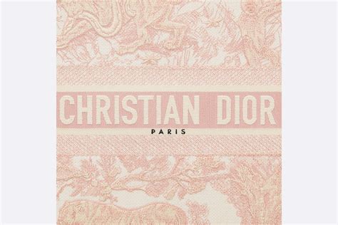 Discover 61+ christian dior wallpaper best - in.cdgdbentre