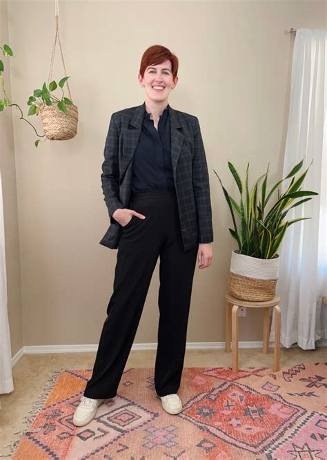 A month of reasonable professor work outfits: Week 3 – PhD in Clothes