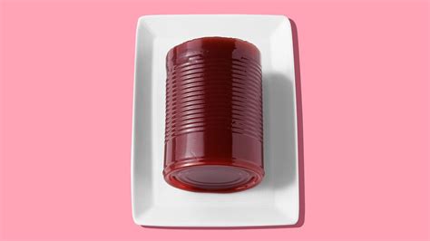 Canned Cranberry Sauce Guide: Uses, Serving Tips, and More