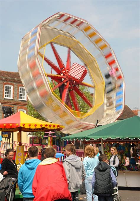 Fairground ride at speed editorial photography. Image of gypsy - 24879387