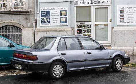 Honda Civic 4. Generation Viertürer, Rückansicht, fotografiert am 21.09.2017 - Fahrzeugbilder.de