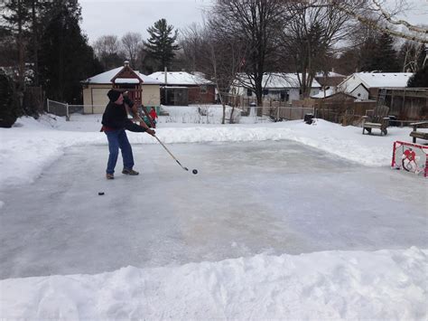 How to Make a DIY Ice Skating Rink: 5 Steps to Building a Backyard Ice Skating Rink on a Budget ...