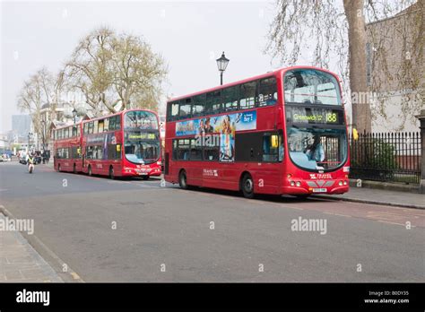 Triple decker city bus hi-res stock photography and images - Alamy