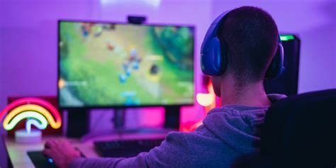 People who play video games tend to have superior sensorimotor decision-making skills, study finds