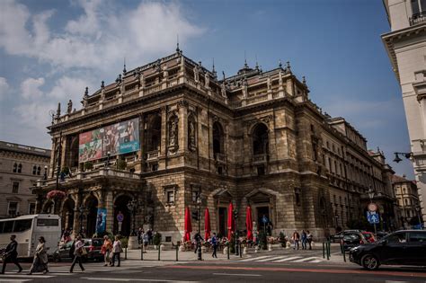 Budapest Opera House not due to reopen until 2021