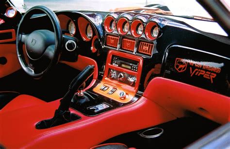 Dodge Viper Interior : Autos