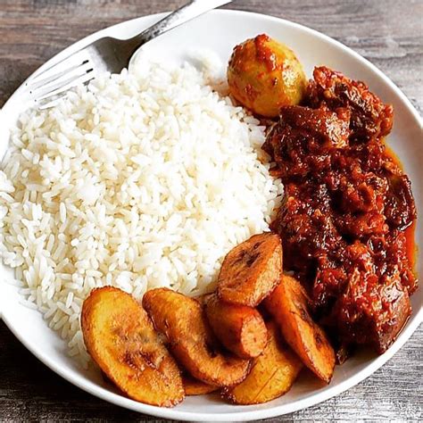 White Rice & Stew Meal – Rookz Kitchen