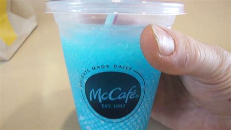 McDonald's Blue Raspberry Minute Maid Slushie - YouTube