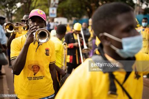 Yoweri Museveni Photos and Premium High Res Pictures - Getty Images