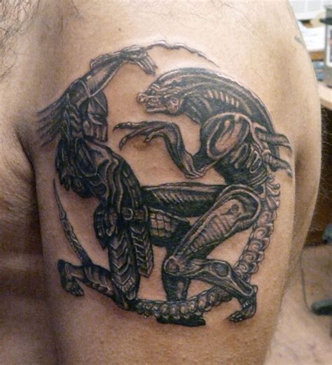 My Tattoo Designs: Alien Vs Predator Tattoo